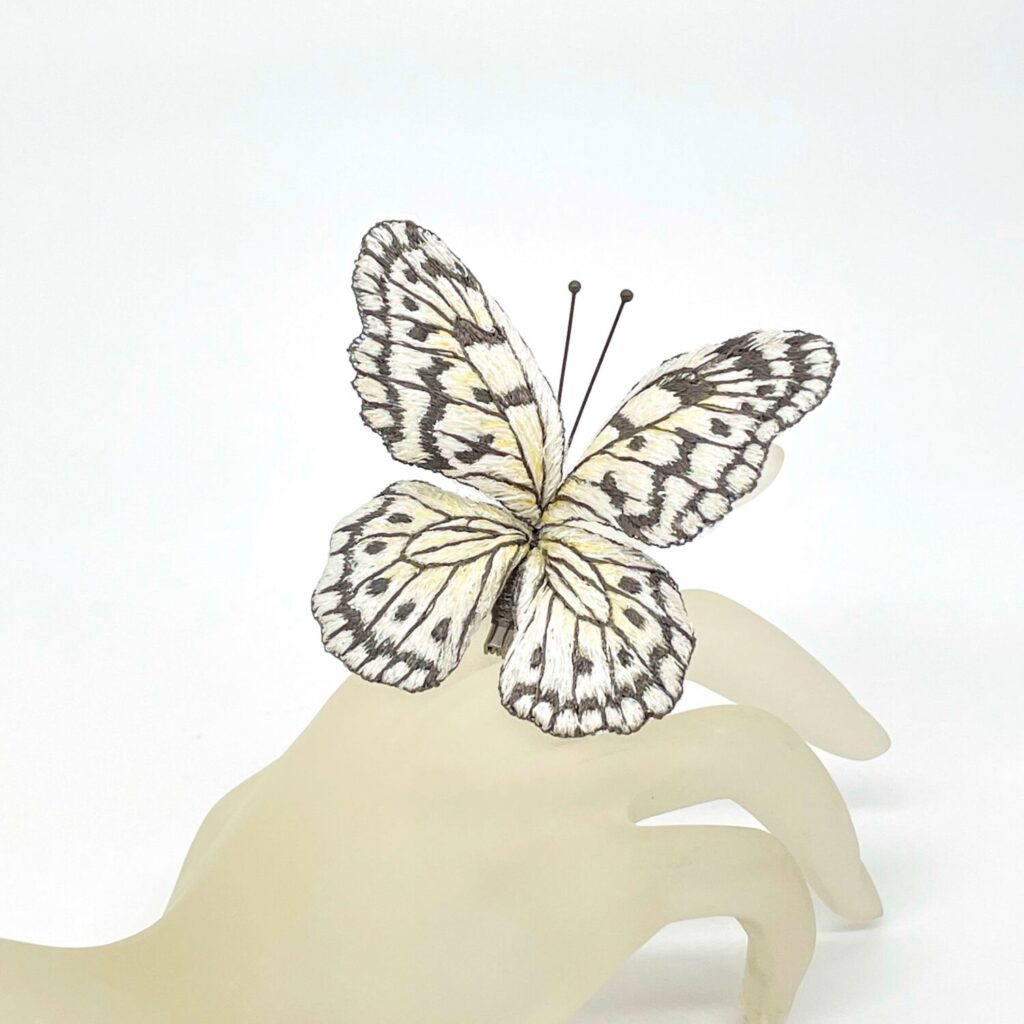 142c9edb02858c3f595baca305b84213 1024x1024 - Realistic butterflies